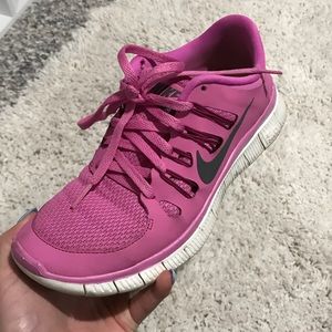 Nike free runs